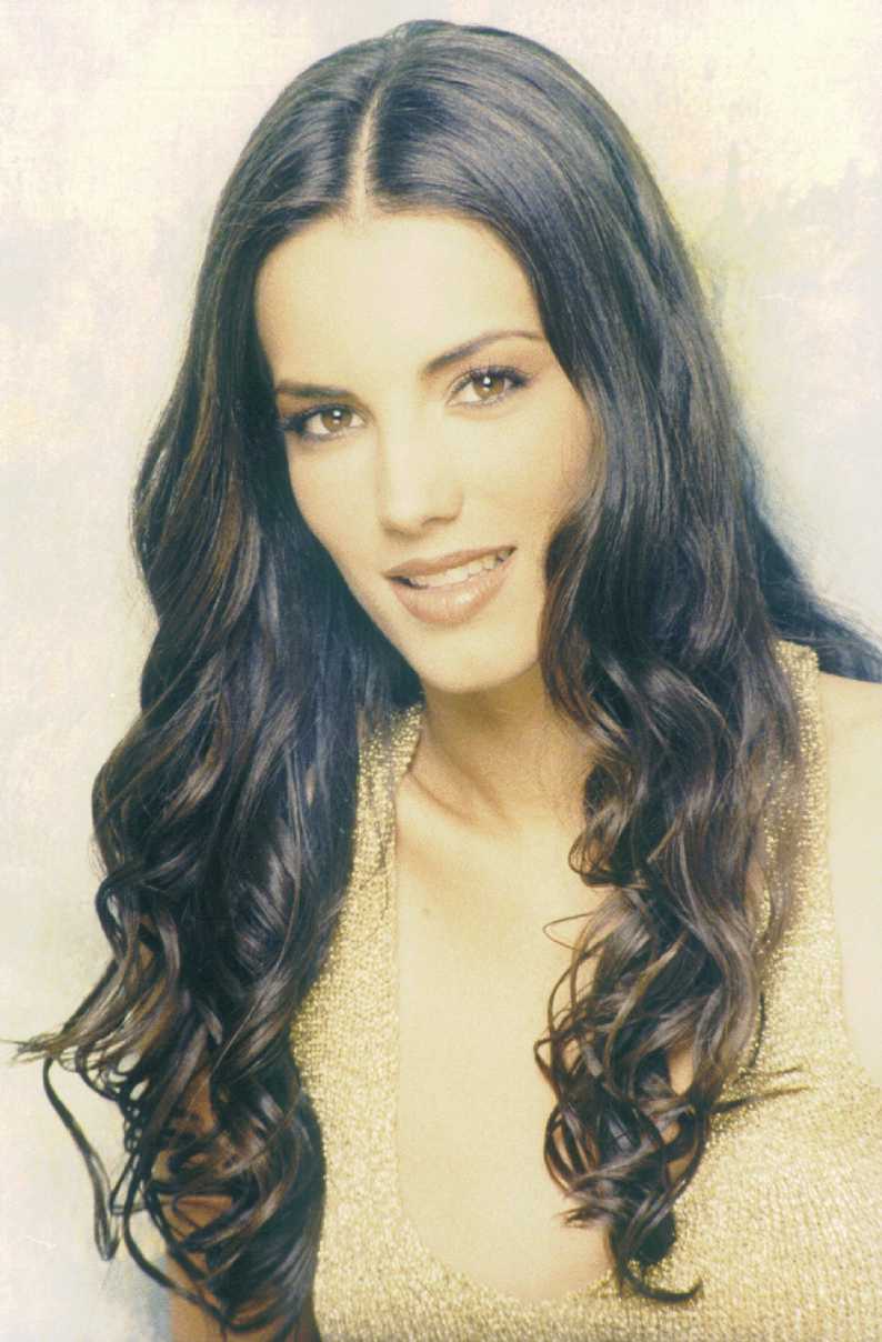 gabyespino40.jpg