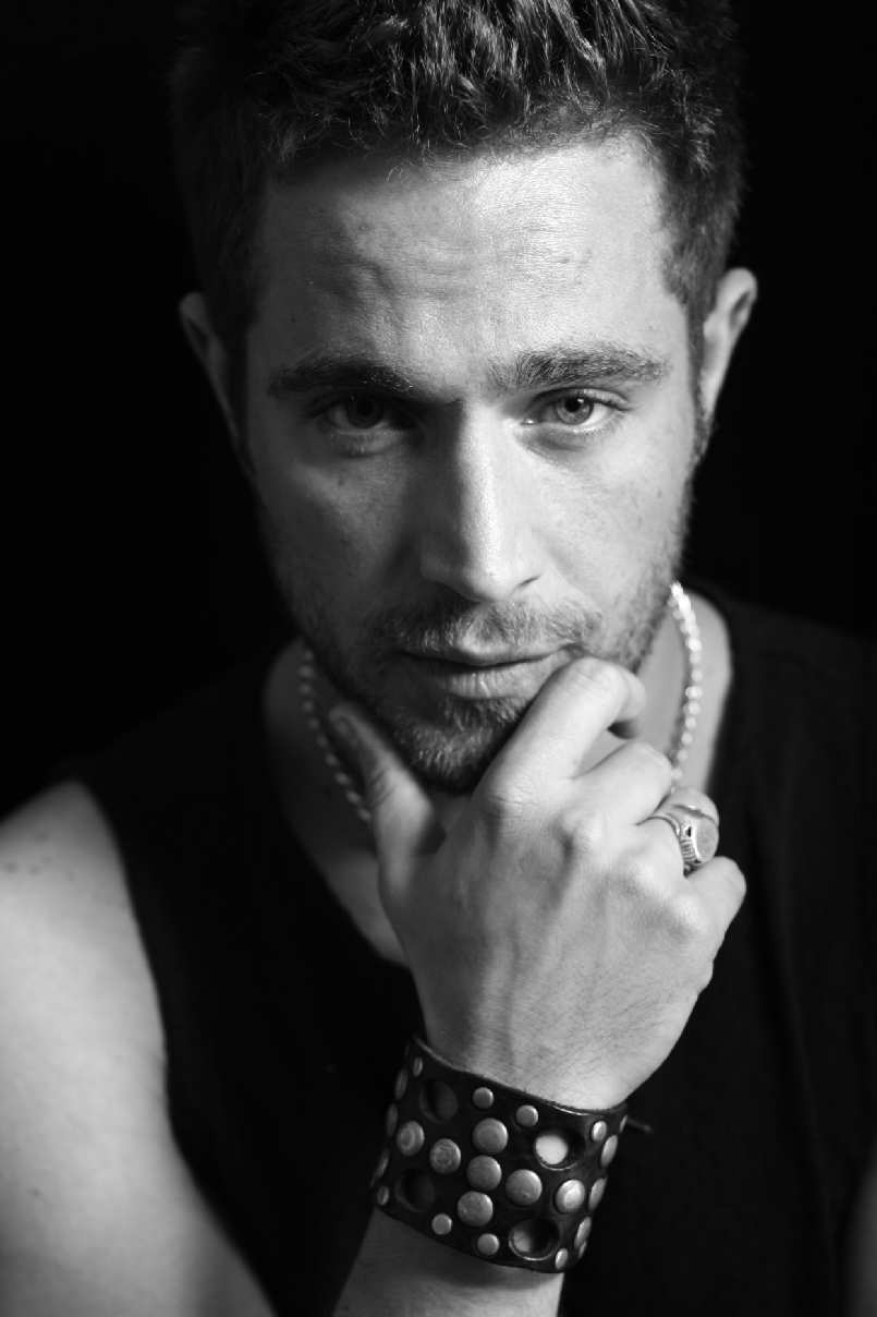 http://www.gabrielblanco.cc/images/actores/michel_brown/michel247.jpg